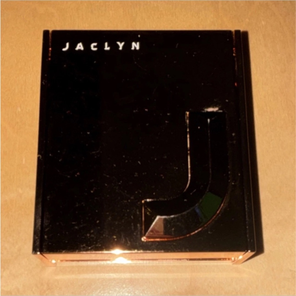 Jaclyn Cosmetics Exposure Highlighter Exposure